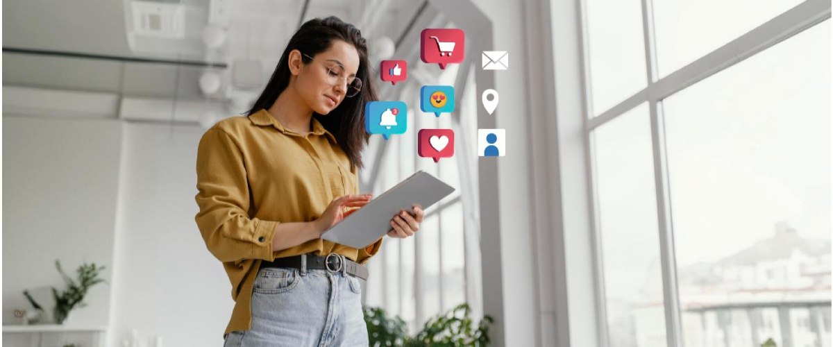 benefits of outsourcing social media management